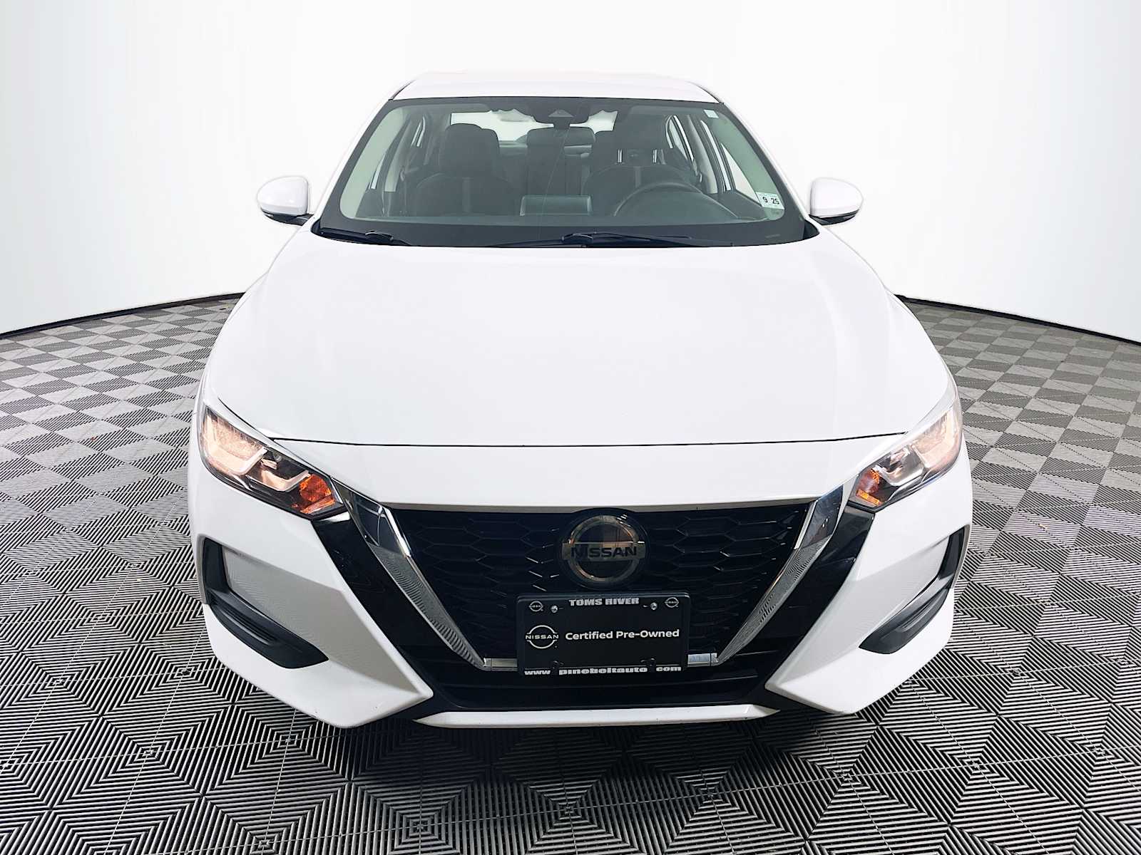 2020 Nissan Sentra SV photo 2