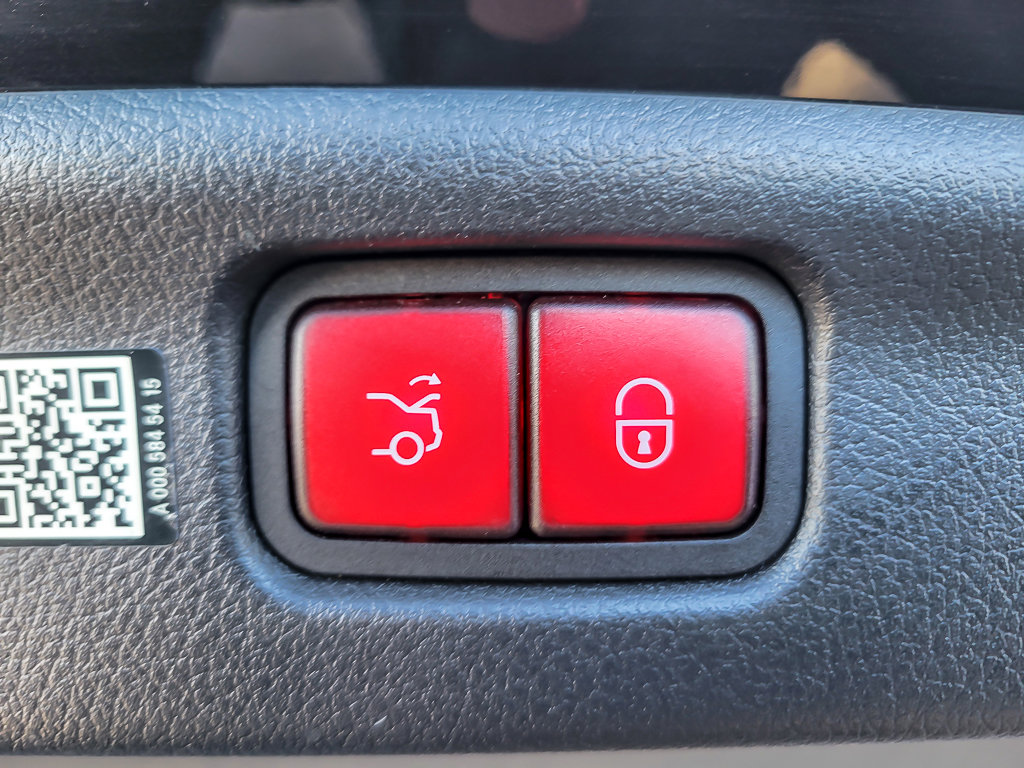 2024 MERCEDES-BENZ C-CLASS - Image 19