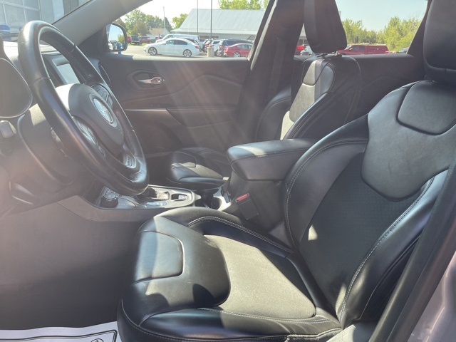 2019 Jeep Cherokee Latitude photo 12