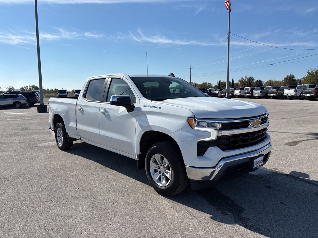 2023 Chevrolet Silverado 1500 LT's photo
