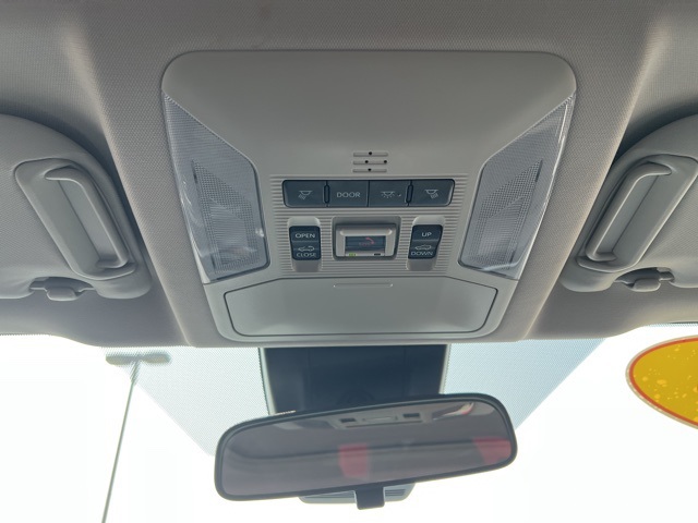 2023 Toyota RAV4 Hybrid XLE photo 16