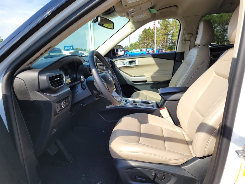 2024 Ford Explorer XLT photo 4