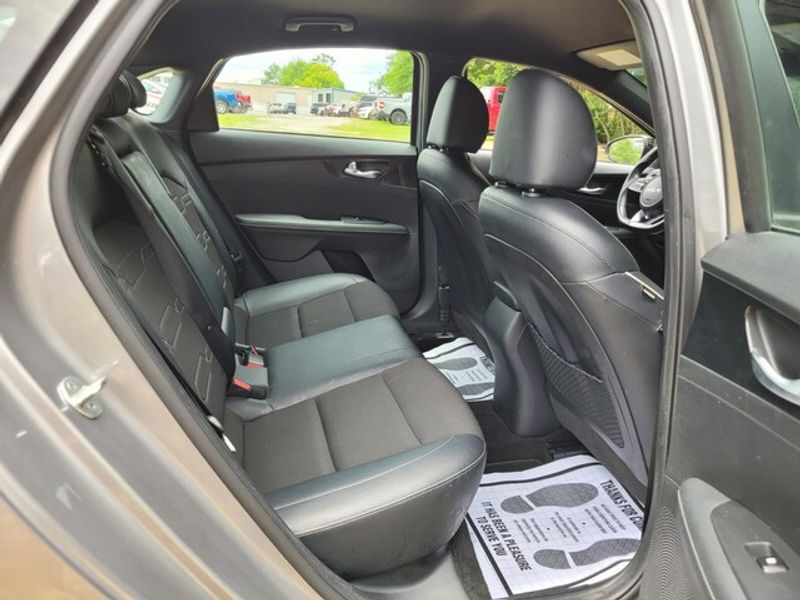 2023 Kia Forte GT-Line photo 9