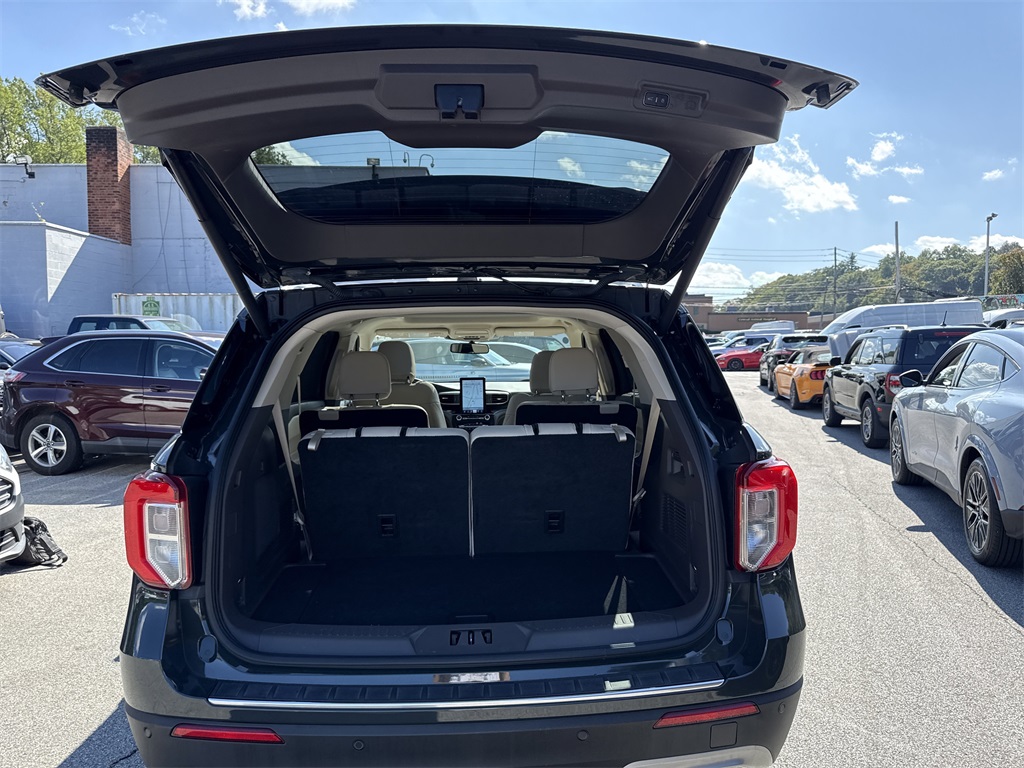 2025 Ford Explorer ST-Line photo 32