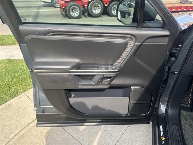 2022 Rivian R1T Adventure photo 17