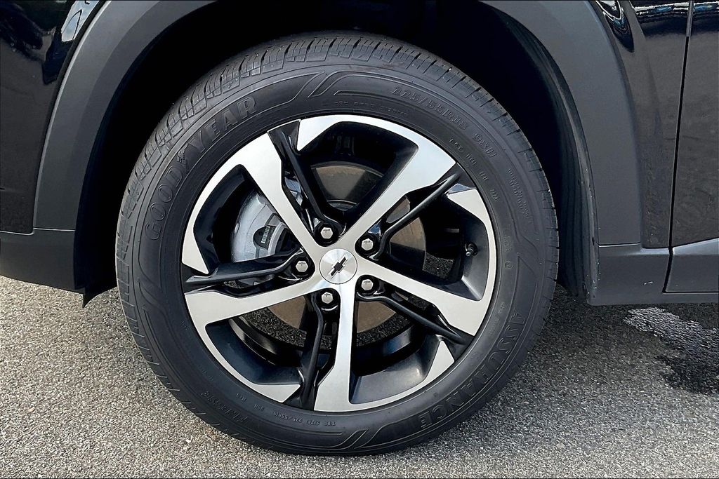 2024 Chevrolet Trax photo 7