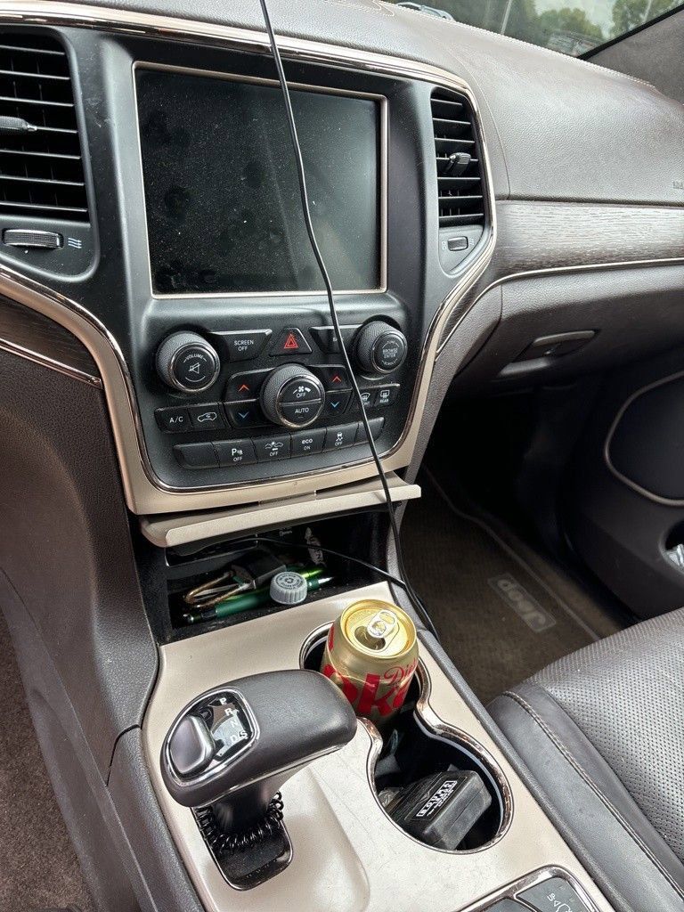 2015 Jeep Grand Cherokee Summit photo 4
