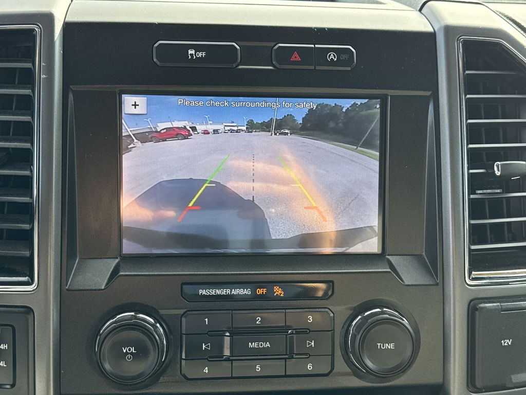 2019 Ford F-150 XLT photo 21
