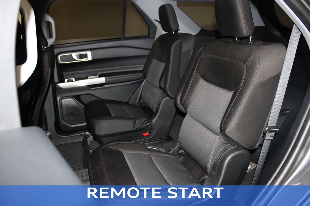 2022 Ford Explorer XLT photo 13