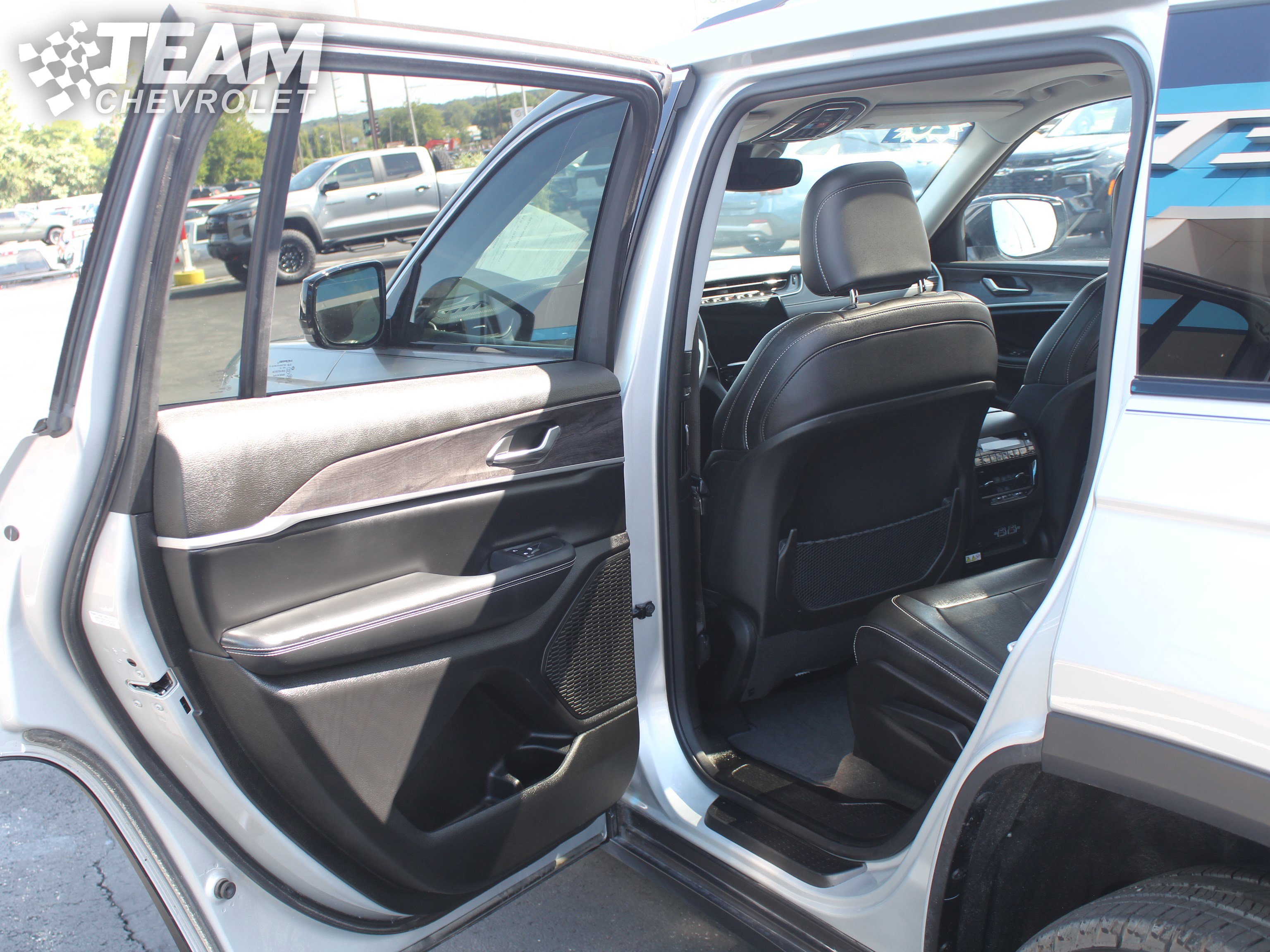 2023 Jeep Grand Cherokee Limited photo 17