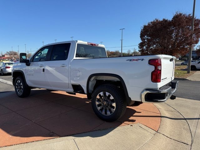 2026 Chevrolet Silverado 2500HD LT photo 4