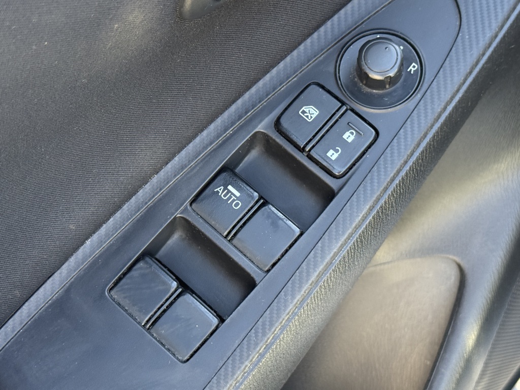 2017 Toyota Yaris iA Base photo 17