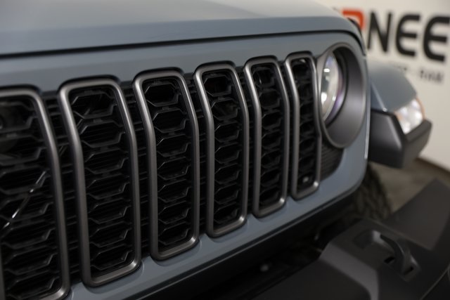 2025 Jeep Gladiator photo 26