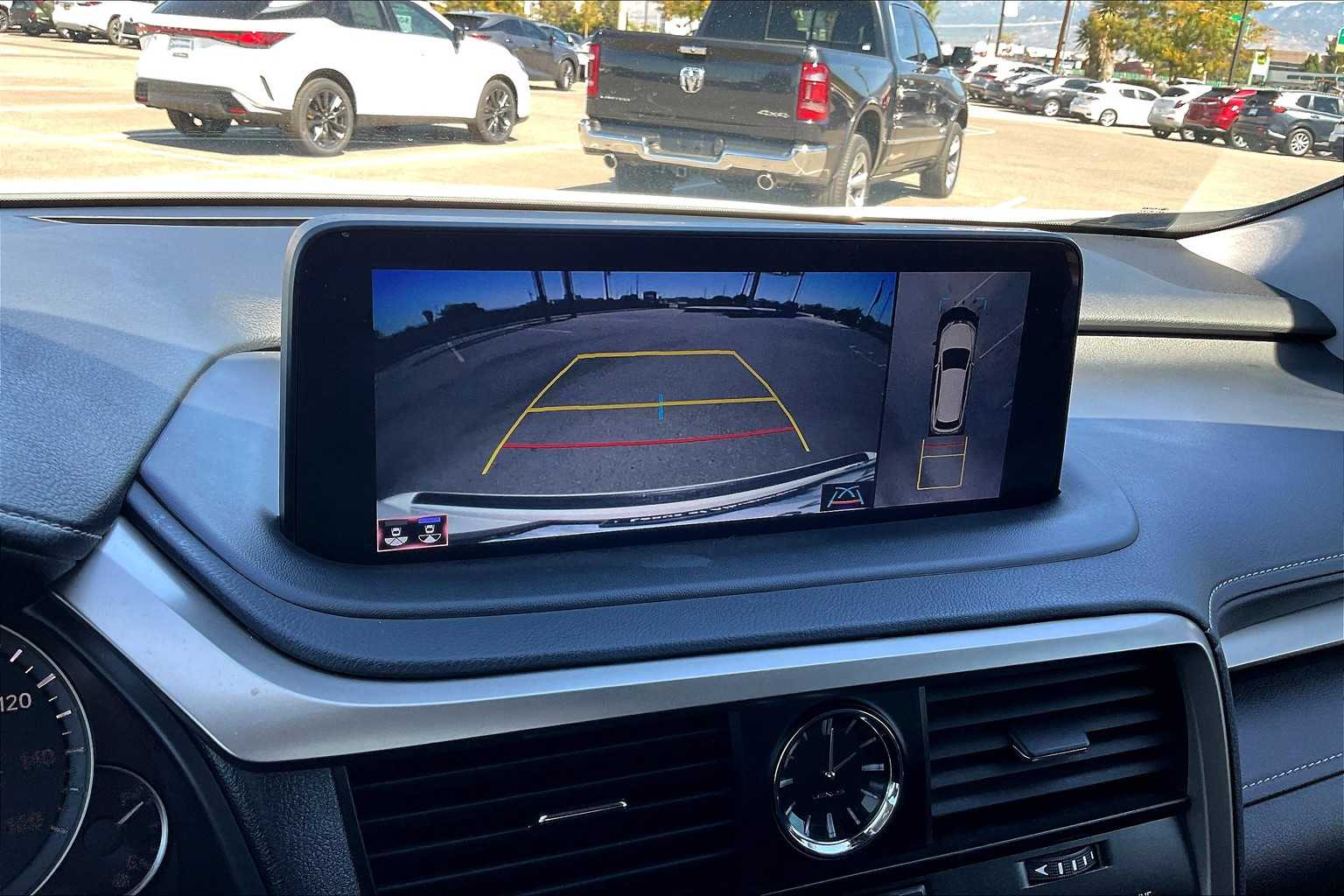2022 Lexus RX 350L photo 23