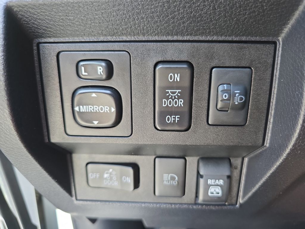 2019 Toyota Tundra SR5 Grade photo 25