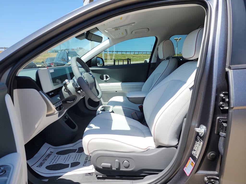 2023 Hyundai Ioniq 5 SEL photo 3