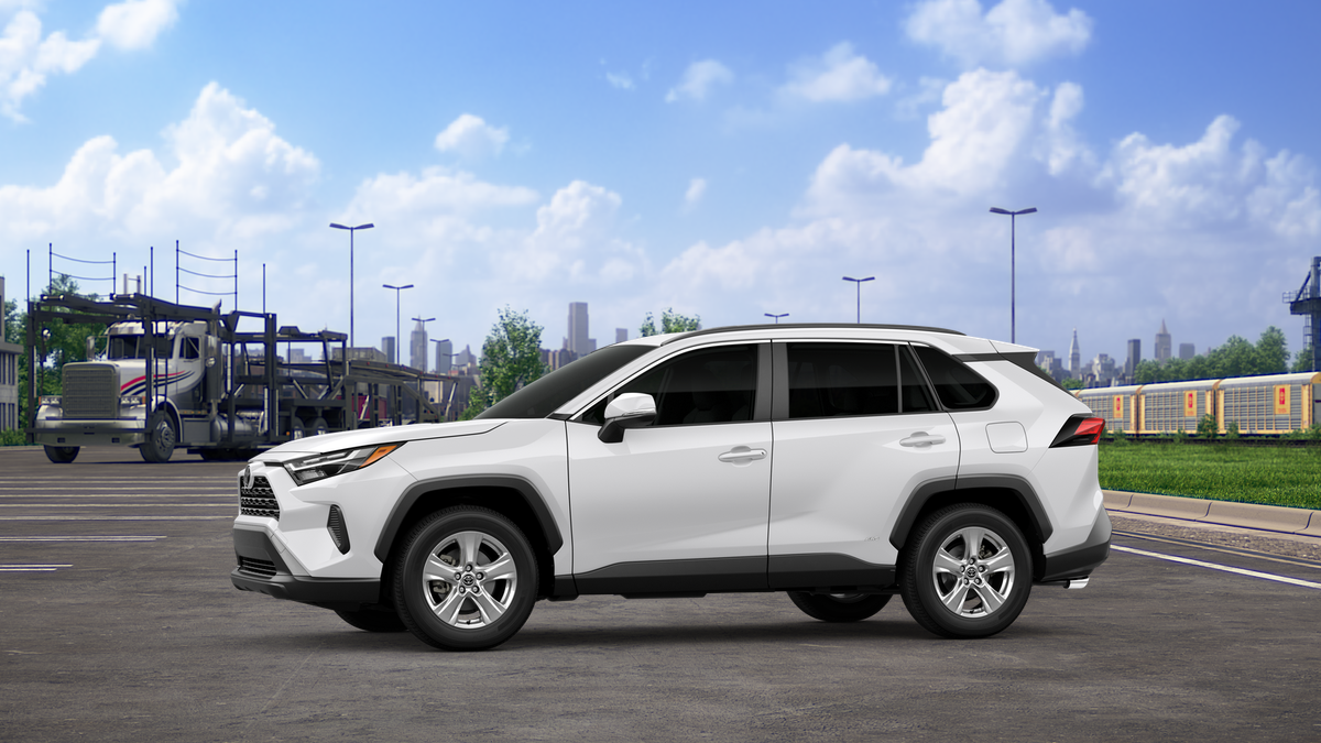 2025 Toyota RAV4 Hybrid XLE photo 3