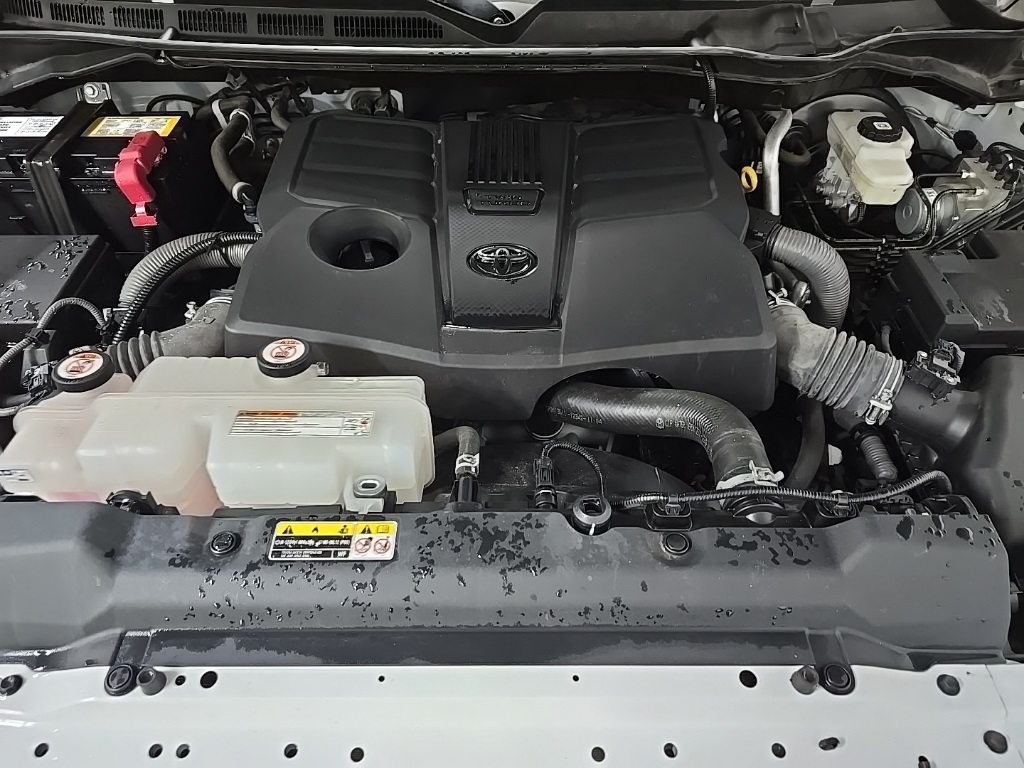 2022 Toyota Tundra SR5 photo 12