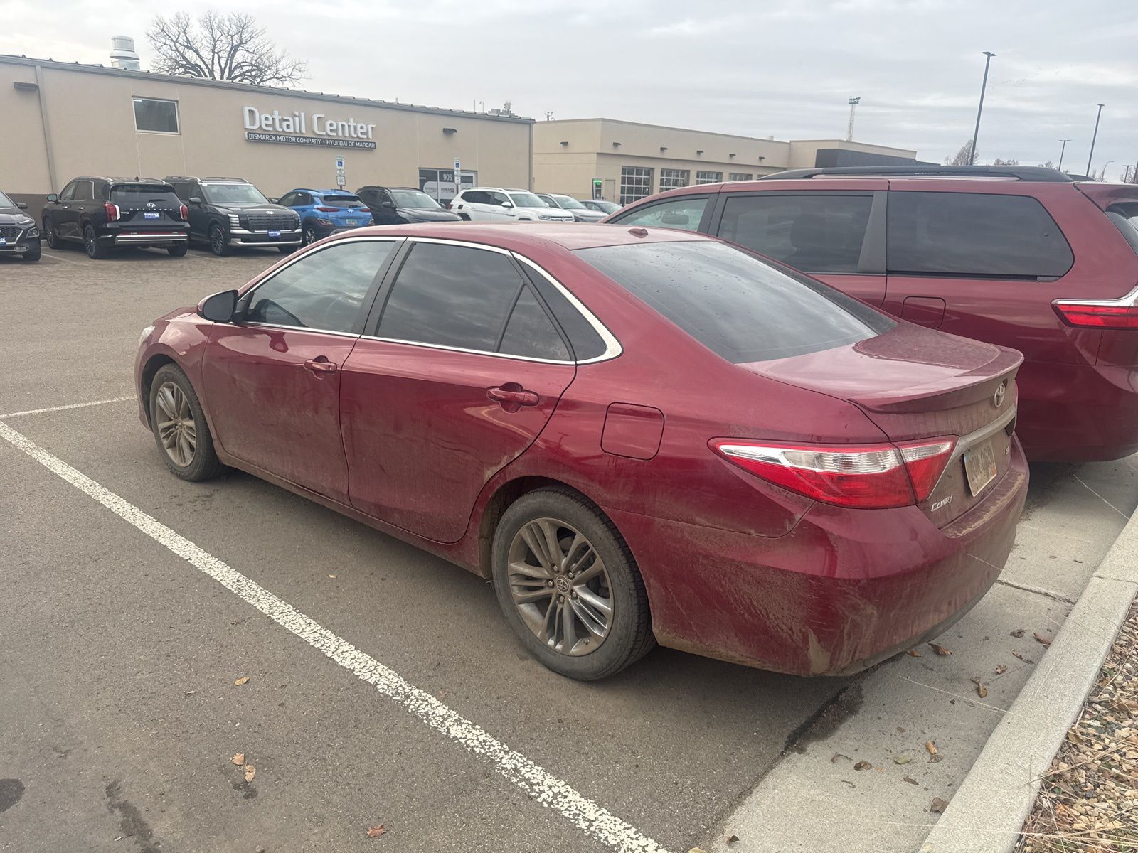 2015 Toyota Camry XLE photo 3