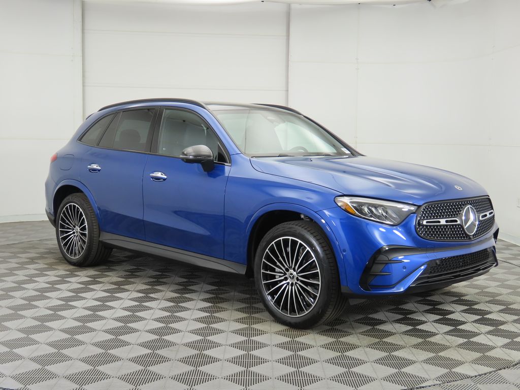 2026 Mercedes Benz GLC 350e 4MATIC photo 3