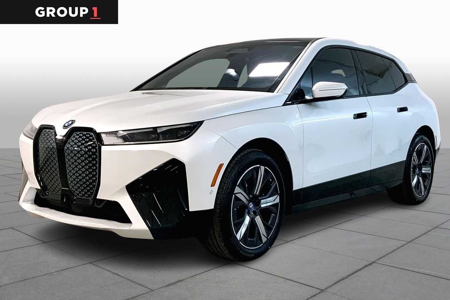 2024 BMW iX Base's photo