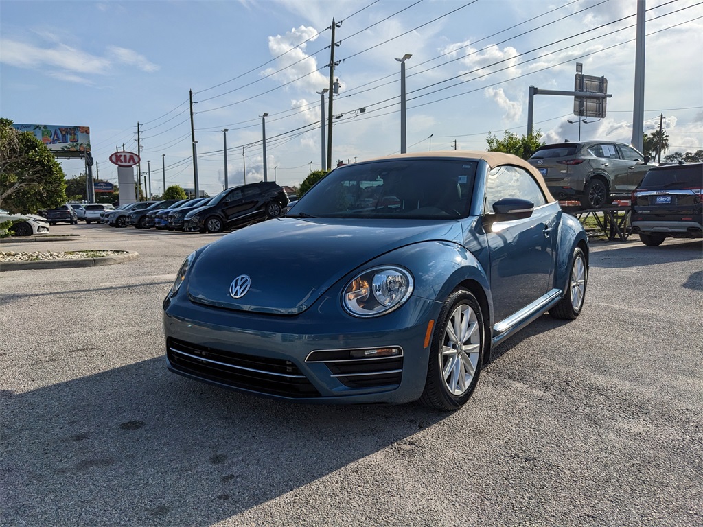 2017 Volkswagen Beetle 1.8T S photo 3