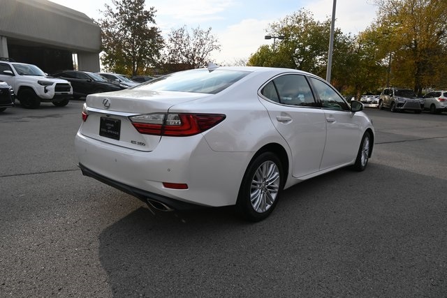 2017 Lexus ES 350 photo 3