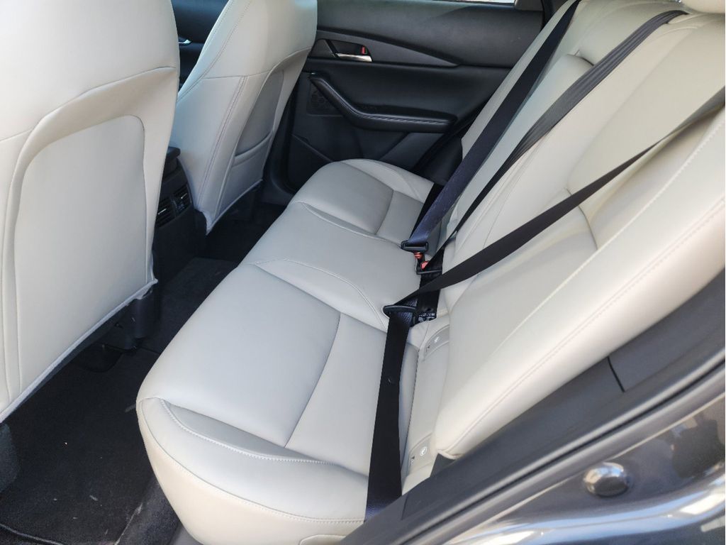 2025 Mazda CX-30 2.5 S Preferred photo 3