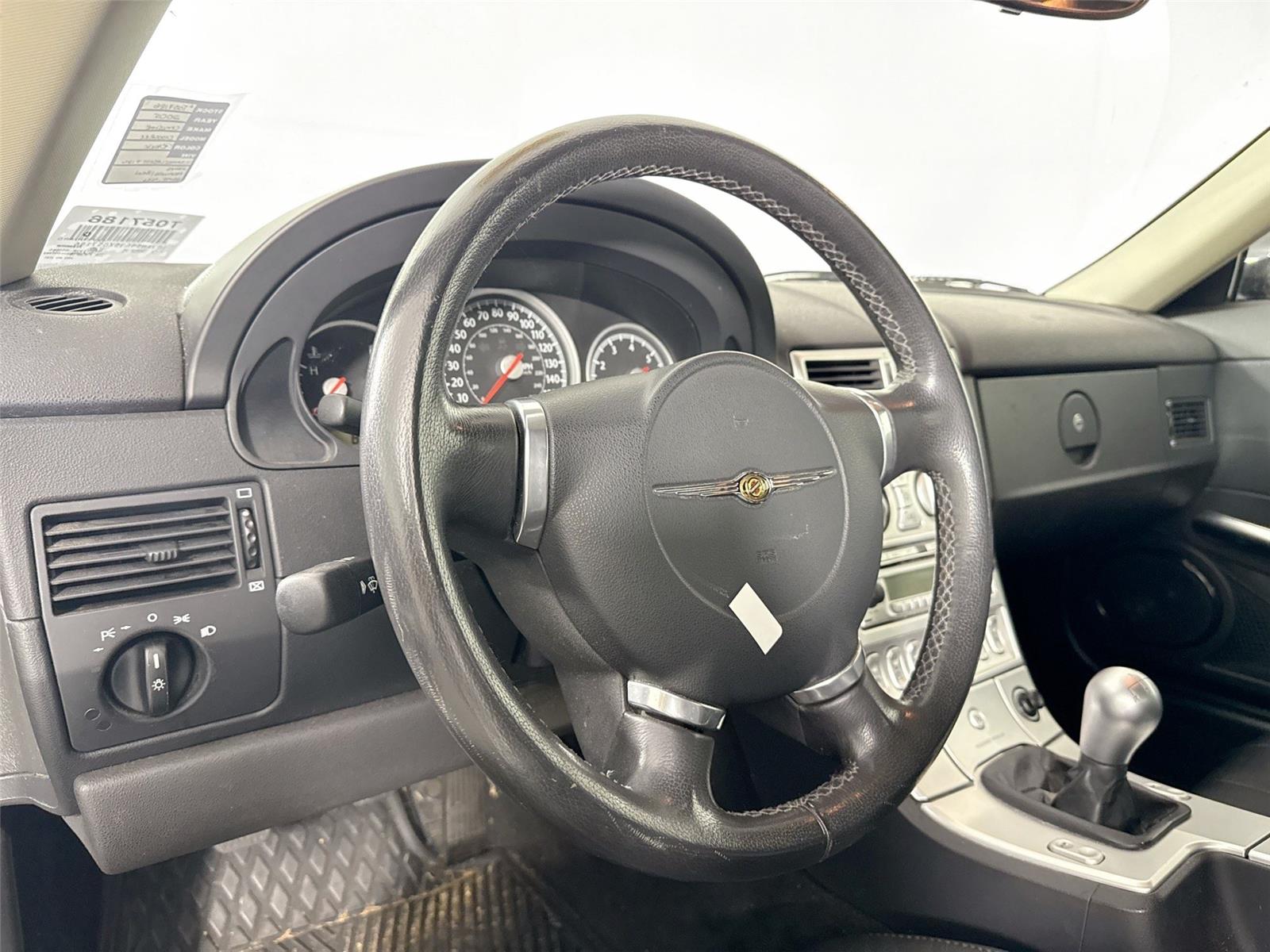 2005 Chrysler Crossfire photo 11