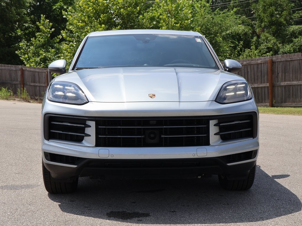 2024 Porsche Cayenne S photo 11