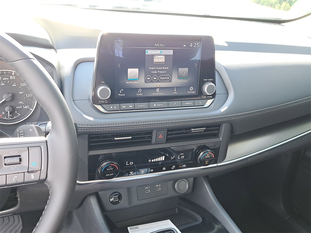 2026 Nissan Rogue SV photo 28