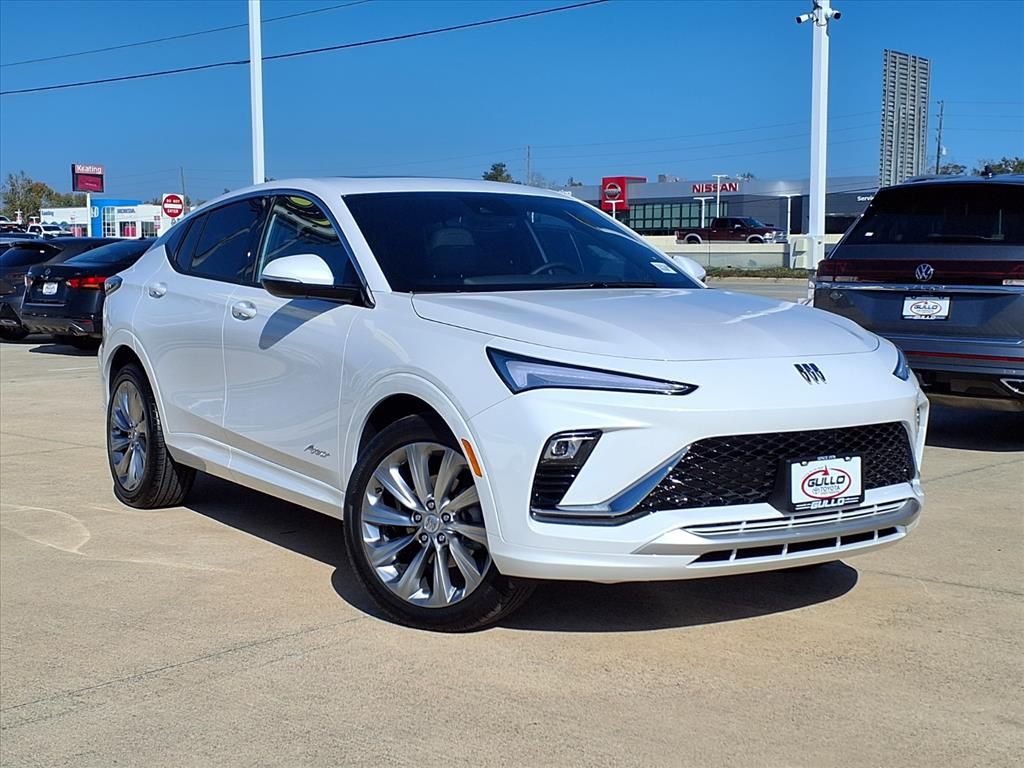 2025 Buick Envista Avenir's photo