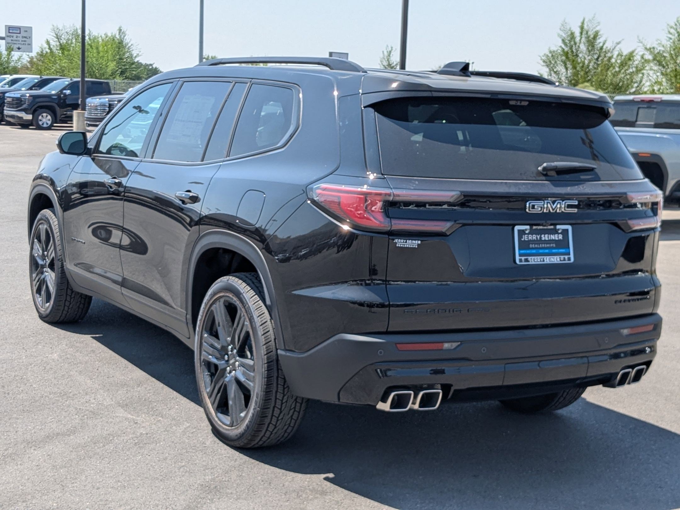 2026 Gmc Acadia Elevation photo 3
