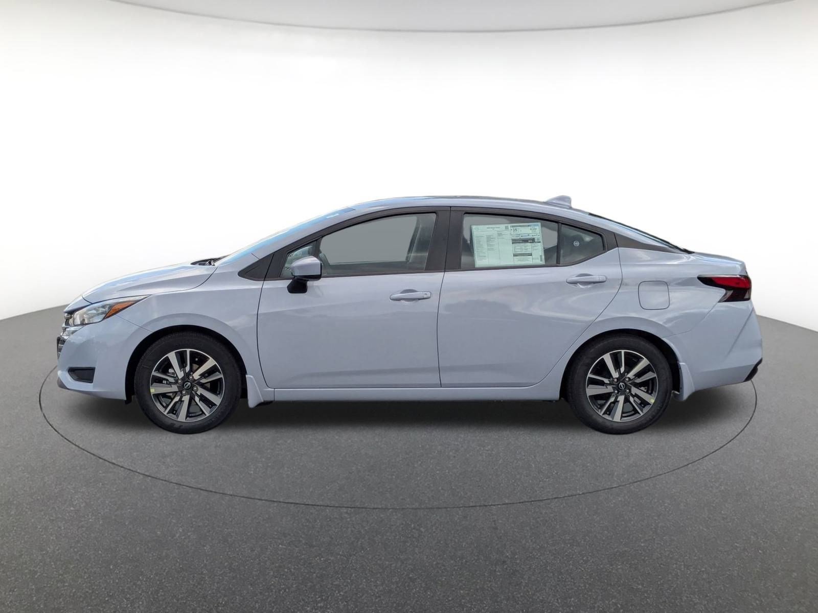 2025 Nissan Versa SV photo 8