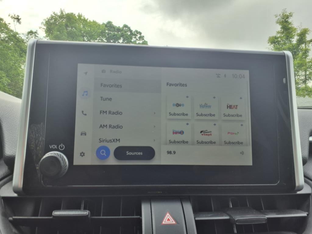 2024 Toyota RAV4 LE photo 4