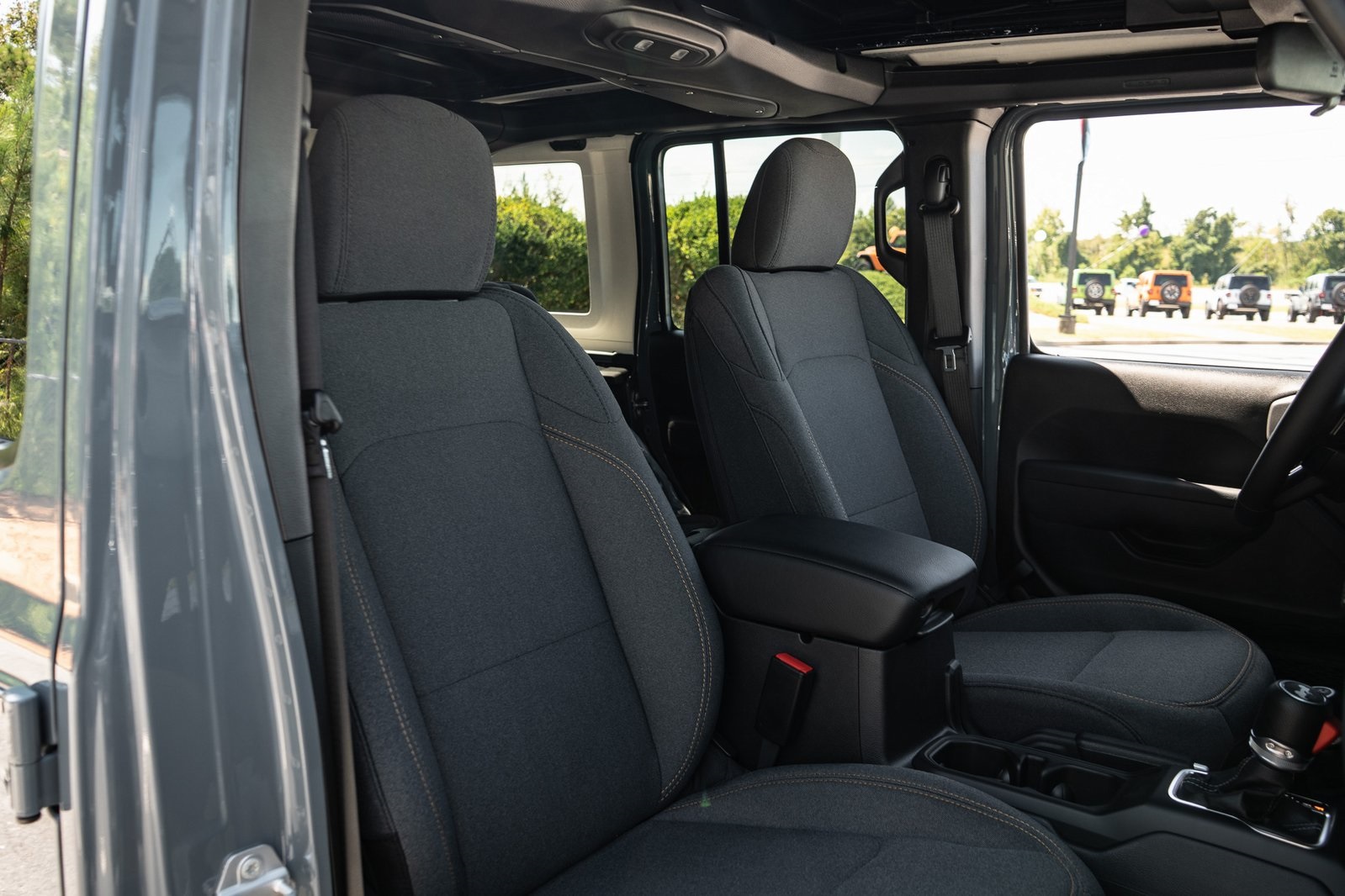2025 Jeep Wrangler Willys photo 22