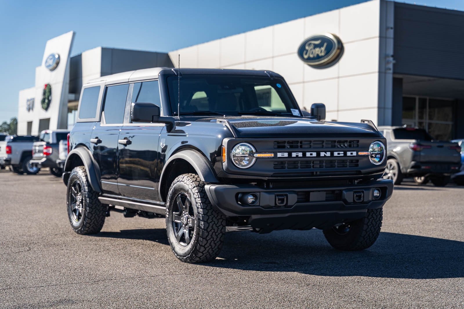 2025 Ford Bronco 4-Door Big Bend's photo