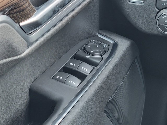 2025 Chevrolet Silverado 1500 LT photo 23