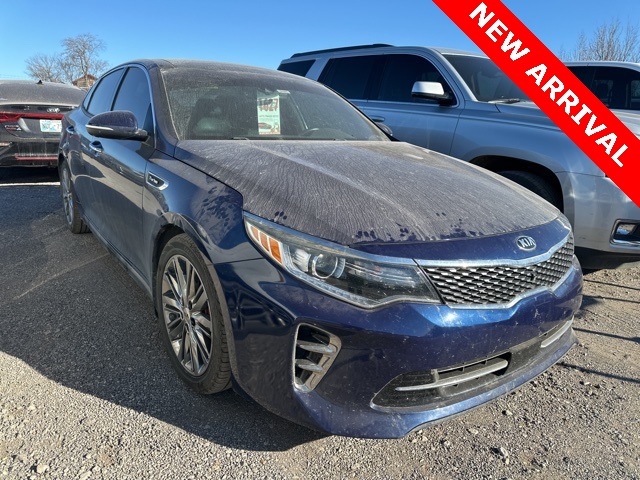 2016 Kia Optima SXL's photo