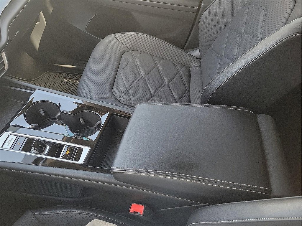 2024 Volkswagen Atlas SE Technology photo 19