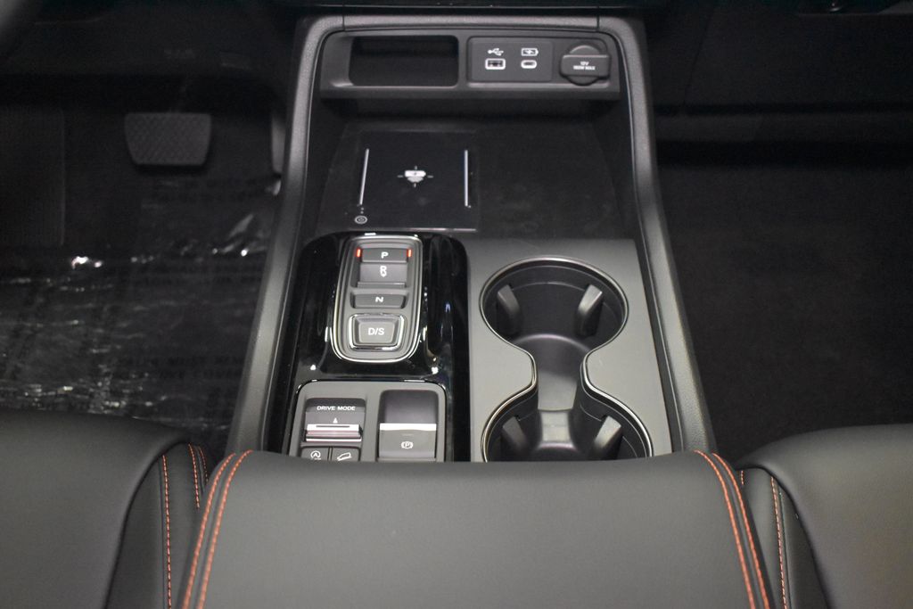 2025 Honda Pilot TrailSport photo 13