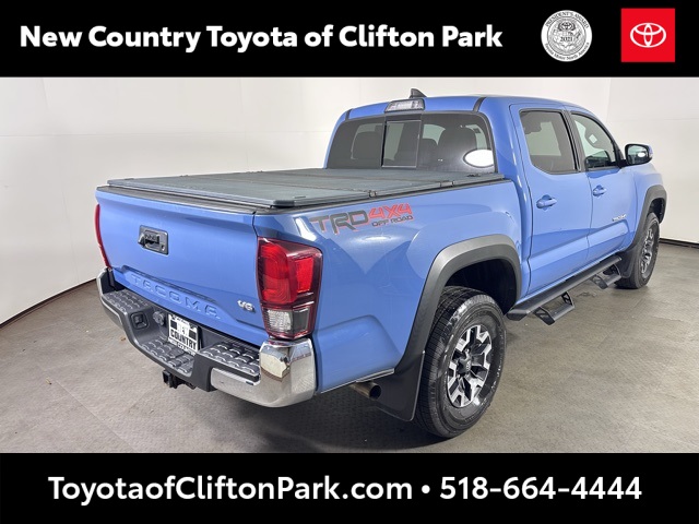 2019 Toyota Tacoma TRD Off-Road photo 2