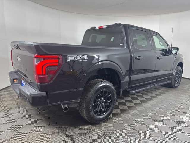 2025 Ford F-150 Lariat photo 2