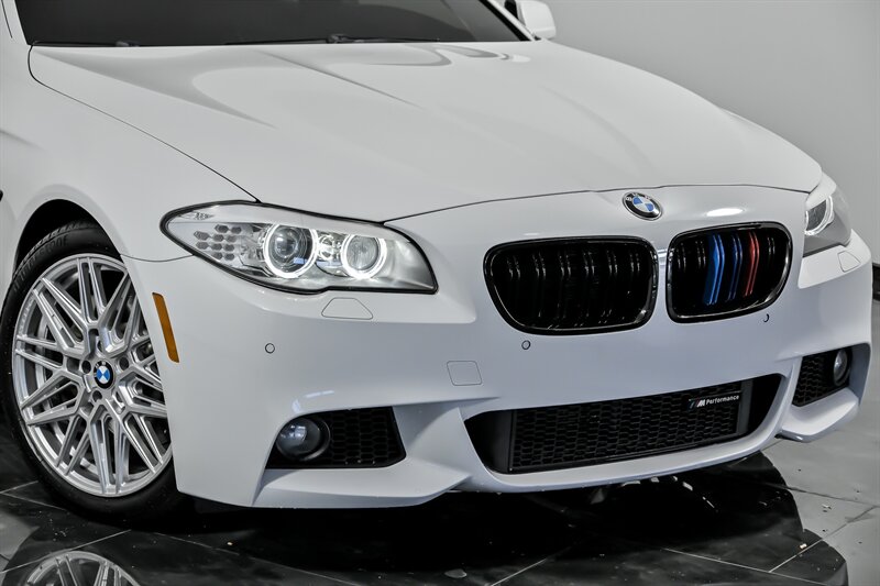 Used 2013 BMW 5 Series 535i with VIN WBAFR7C57DC817208 for sale in Aurora, IL