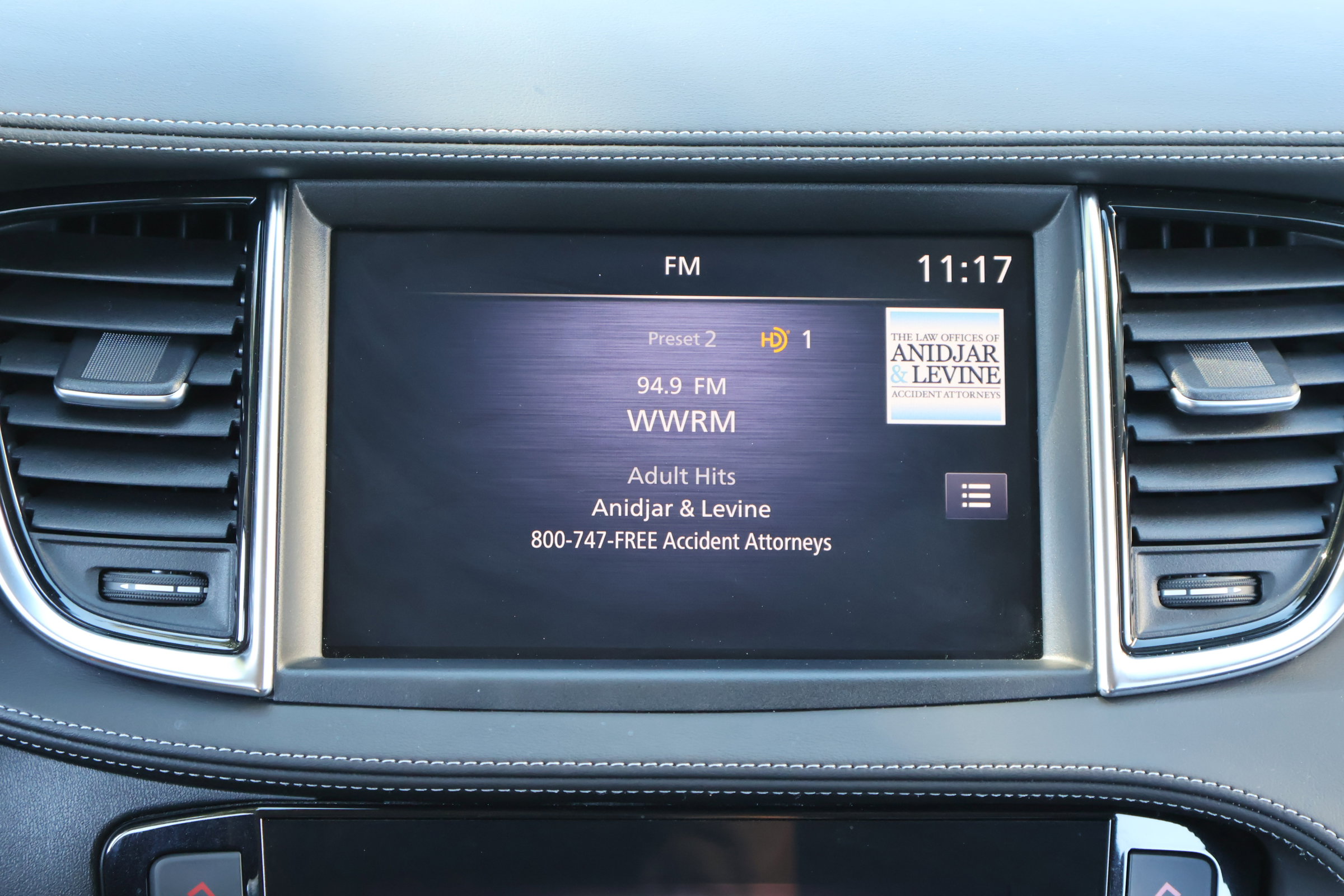 2025 Infiniti QX50 Luxe photo 3