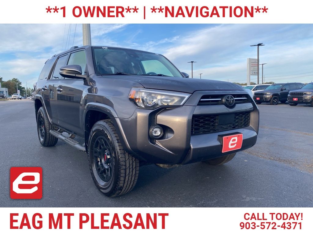 2022 Toyota 4Runner SR5 Premium's photo
