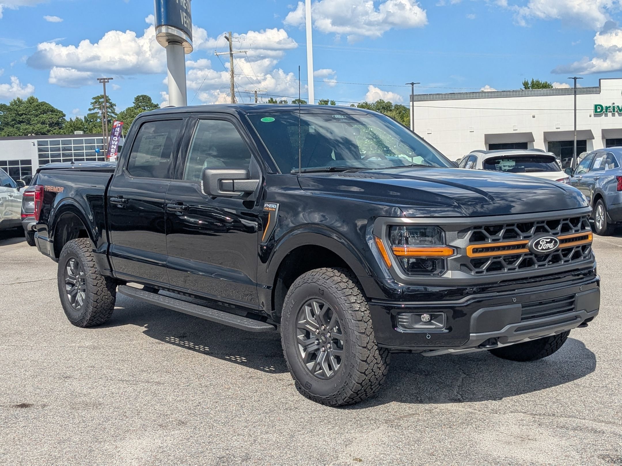 2025 Ford F-150 Tremor photo 2