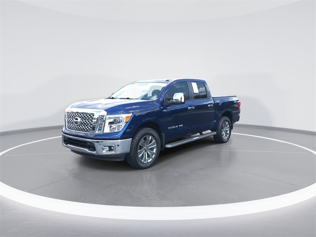 2019 Nissan Titan SL photo 3