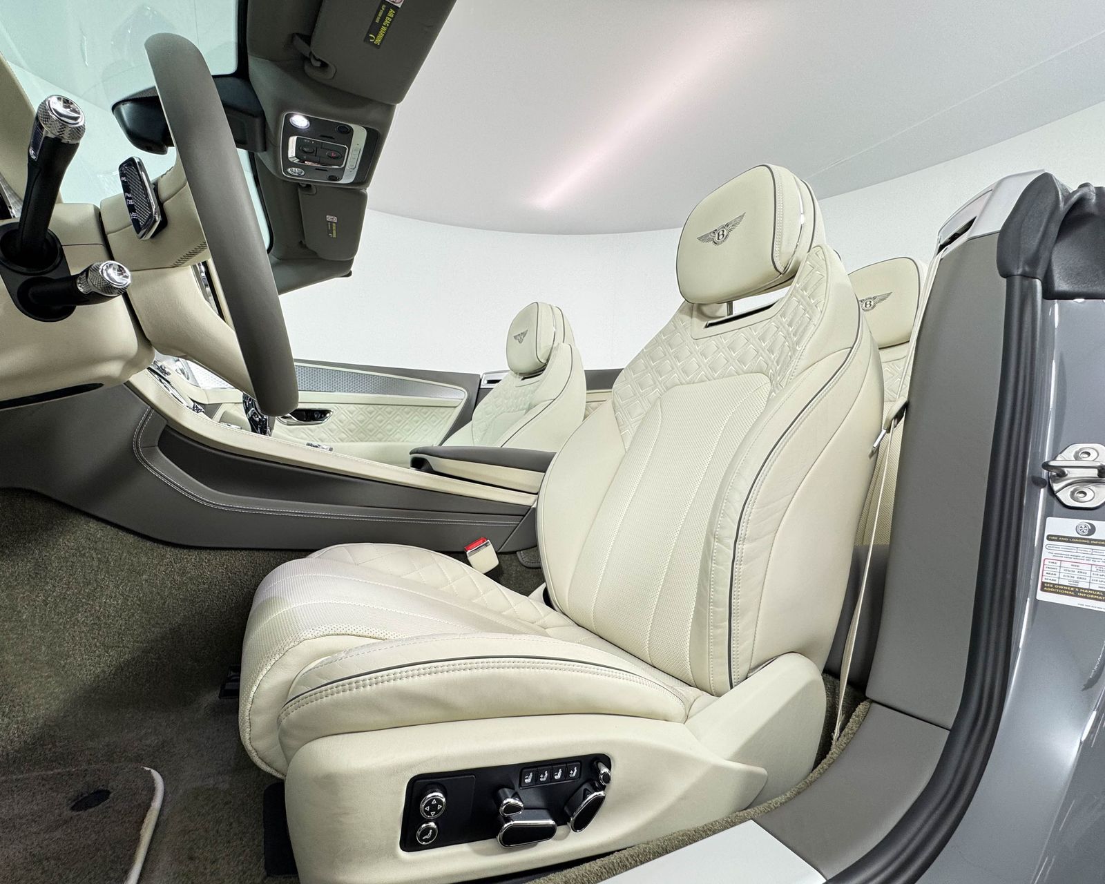 2022 Bentley Continental GTC Speed photo 16