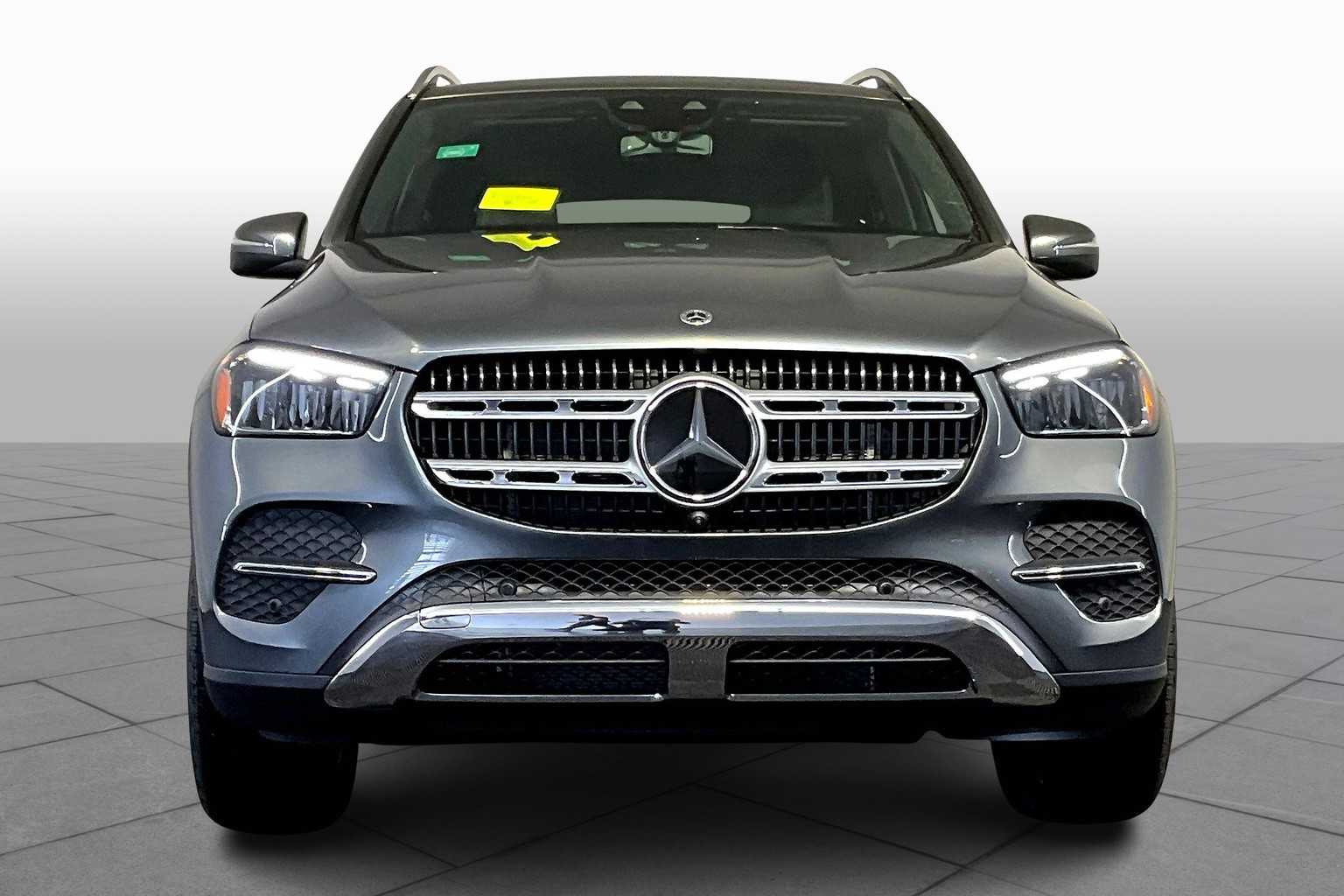 2026 Mercedes Benz GLE 450e 4MATIC photo 2